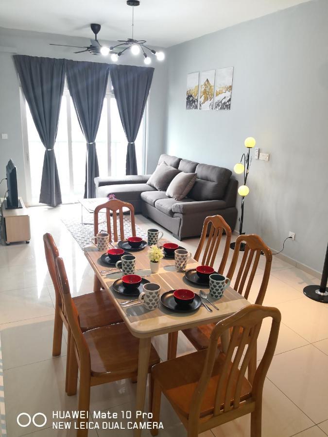 Mcz Homestay Ipoh Town 2Room 7Pax Free Wifi Eksteriør billede